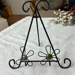 Black Metal Easel Stand with Floral Accents